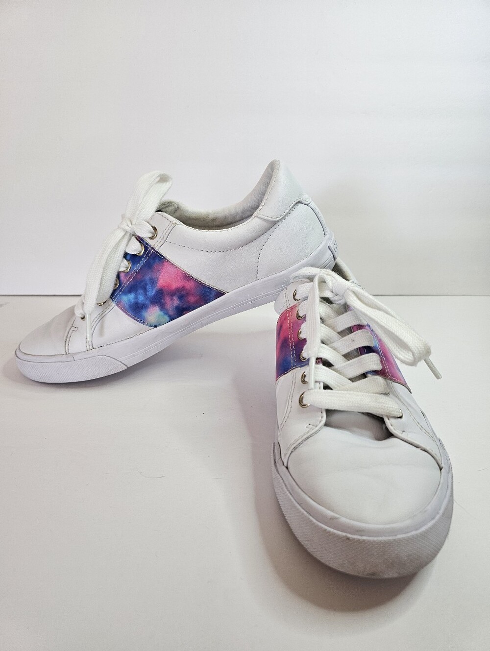 Guess Casual Low Top Lace Up Sneakers Size 7 Pink Blue Marble Tie Dye Spacecore
